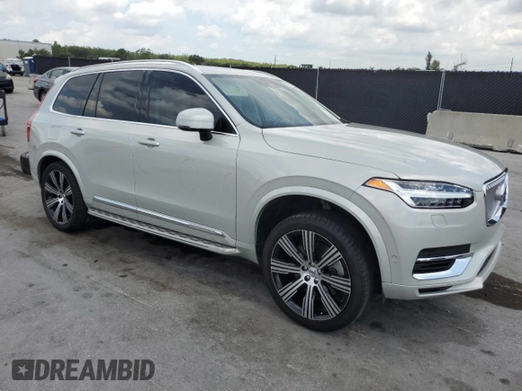 2021 Volvo XC90 Inscription Expression with VIN YV4BR00L5M1756476, listed as a Copart auction lot 58177035 with 45,699 mi miles and Salvage title. Bid and sale history available at DreamBid. Image 4.
