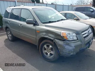 2008 Honda Pilot EX-L z VIN 5FNYF28638B006992, wystawiony jako IAAI lot #41867597 z przebiegiem 178 617 mil mil oraz . Historia ofert i sprzedaży dostępna na DreamBid. Obrazek 1.