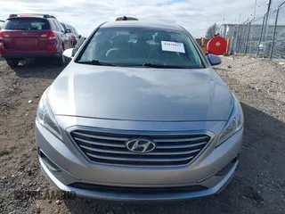 2017 Hyundai Sonata SE with VIN 5NPE24AF5HH572898, listed as a IAAI auction lot 42039023 with 50,494 mi miles and . Bid and sale history available at DreamBid. Image 12.