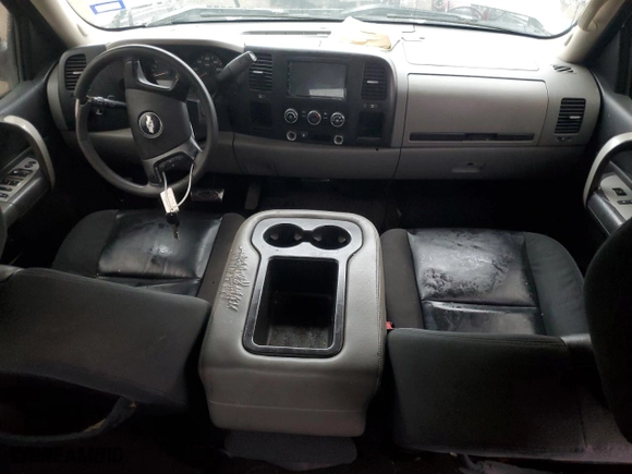 2007 Chevrolet Silverado 1500 LS with VIN 2GCEK13C271731037, listed as a Copart auction lot 84509584 with 250,863 mi miles and Salvage Title. Bid and sale history available at carsss.com. Image 8.