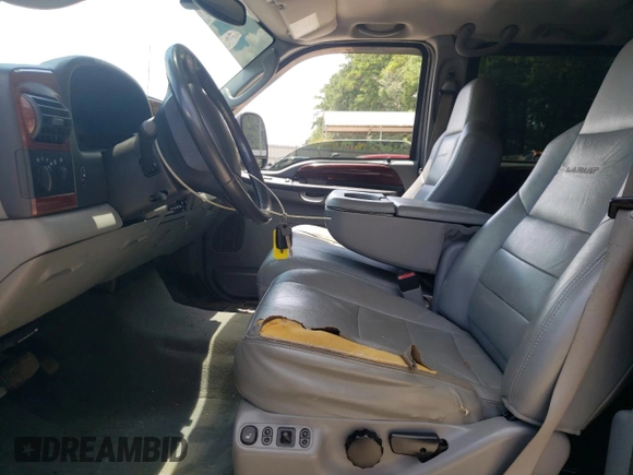 2005 Ford F-250 XL with VIN 1FTSW21P25EC64412, listed as a Copart auction lot 61992935 with 165,296 mi miles and Salvage title. Bid and sale history available at DreamBid. Image 7.