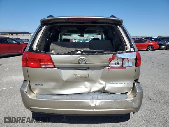 2004 Toyota Sienna XLE z VIN 5TDZA22C74S081704, wystawiony jako Copart lot #55761795 z przebiegiem 208 866 mil mil oraz Szkody całkowita. Historia ofert i sprzedaży dostępna na DreamBid. Obrazek 6.