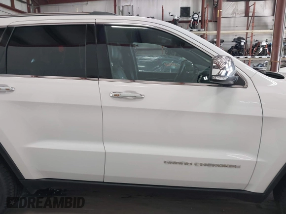 2016 Jeep Grand Cherokee Limited with VIN 1C4RJFBG2GC490483, listed as a IAAI auction lot 42596513 with 113,937 mi miles and . Bid and sale history available at DreamBid. Image 13.