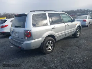2008 Honda Pilot EX-L with VIN 5FNYF18798B051227, listed as a IAAI auction lot 41593993 with 190,783 mi miles. Bid and sale history available at carsss.com. Image 4.