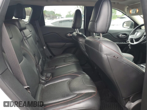 2015 Jeep Cherokee Trailhawk with VIN 1C4PJMBS6FW680963, listed as a Copart auction lot 61306385 with 174,793 mi miles and Clean title. Bid and sale history available at DreamBid. Image 11.