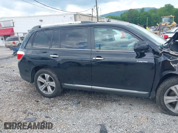 2012 Toyota Highlander Limited with VIN 5TDDK3EH4CS144826, listed as a IAAI auction lot 42151700 with 204,066 mi miles and . Bid and sale history available at DreamBid. Image 14.