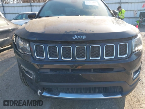 2018 Jeep Compass Limited z VIN 3C4NJCCBXJT140580, wystawiony jako IAAI lot #41797010 z przebiegiem 144 035 mil mil oraz . Historia ofert i sprzedaży dostępna na DreamBid. Obrazek 12.