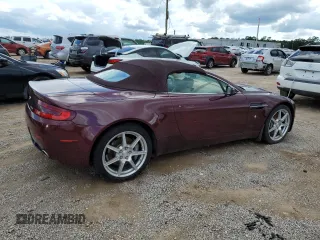 2008 Aston Martin Vantage z VIN SCFBF04B88GD08690, wystawiony jako Copart lot #56514635 z przebiegiem 63 229 mil mil oraz Tytuł czysty. Historia ofert i sprzedaży dostępna na DreamBid. Obrazek 3.