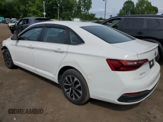 2022 Volkswagen Jetta z VIN 3VWNM7BU9NM021238, wystawiony jako Copart lot #58724755 z przebiegiem 35 889 mil mil oraz Czysty tytuł • Clean title. Historia ofert i sprzedaży dostępna na DreamBid. Obrazek 2.
