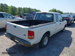 1997 Ford Ranger Splash with VIN 1FTCR14U1VPA69767, listed as a IAAI auction lot 42016142 with 261,438 mi miles. Bid and sale history available at carsss.com. Image 4.