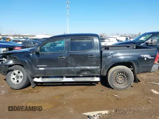 2008 Toyota Tacoma z VIN 5TELU42N78Z503599, wystawiony jako IAAI lot #41657166 z przebiegiem 227 630 mil mil oraz . Historia ofert i sprzedaży dostępna na DreamBid. Obrazek 14.