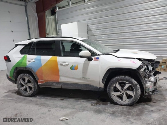 2021 Toyota RAV4 Prime SE with VIN JTMCB3FV6MD064571, listed as a IAAI auction lot 41304684 with NaN miles. Bid and sale history available at carsss.com. Image 14.
