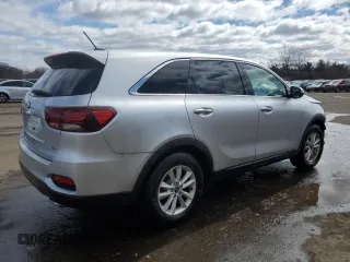 2019 Kia Sorento LX with VIN 5XYPGDA39KG554676, listed as a Copart auction lot 47882225 with 55,448 mi miles and Salvage Title. Bid and sale history available at carsss.com. Image 3.
