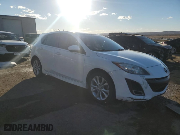 2011 Mazda 3 S Grand Touring z VIN JM1BL1M61B1444098, wystawiony jako Copart lot #88331065 z przebiegiem 66 520 mil mil oraz Czysty tytuł • Clean title. Historia ofert i sprzedaży dostępna na DreamBid. Obrazek 4.
