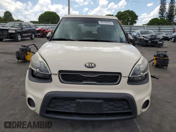2013 Kia Soul + z VIN KNDJT2A66D7756763, wystawiony jako Copart lot #56769655 z przebiegiem 169 869 mil mil oraz Szkody całkowita. Historia ofert i sprzedaży dostępna na DreamBid. Obrazek 5.