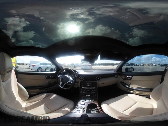 2013 Mercedes-Benz SLK 350 z VIN WDDPK5HA8DF054593, wystawiony jako IAAI lot #41821009 z przebiegiem 148 571 mil mil oraz . Historia ofert i sprzedaży dostępna na DreamBid. Obrazek 18.