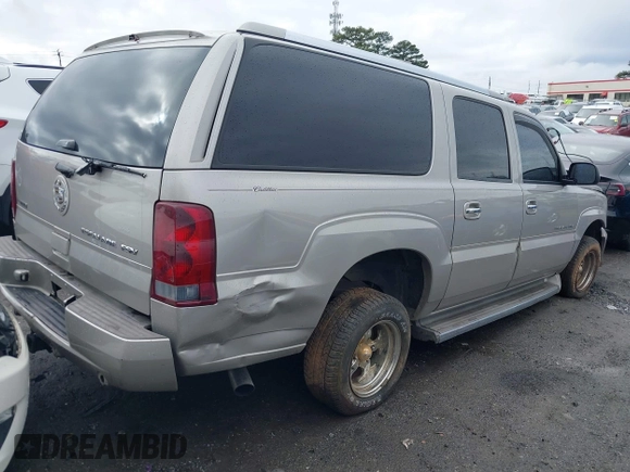 2005 Cadillac Escalade ESV z VIN 3GYFK66N55G224467, wystawiony jako IAAI lot #41352802 z przebiegiem Nie podano mil oraz . Historia ofert i sprzedaży dostępna na DreamBid. Obrazek 4.