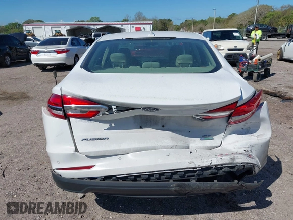 2020 Ford Fusion SE with VIN 3FA6P0HDXLR104549, listed as a IAAI auction lot 41790043 with 31,368 mi miles. Bid and sale history available at carsss.com. Image 16.