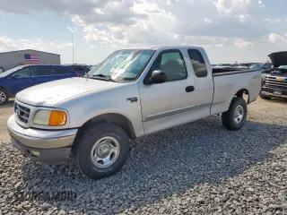 2004 Ford F-150 XL z VIN 2FTRX18WX4CA54373, wystawiony jako Copart lot #63733095 z przebiegiem Nie podano mil oraz Szkoda całkowita • Salvage title. Historia ofert i sprzedaży dostępna na DreamBid. Obrazek 1.