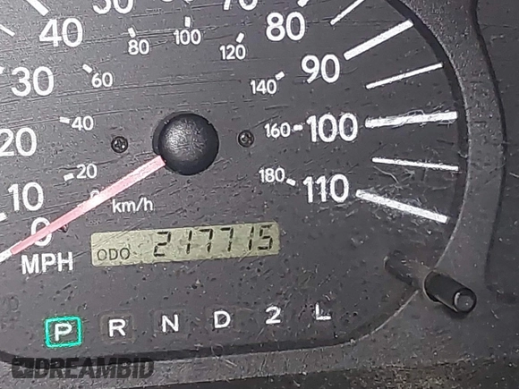 1999 Toyota Sienna CE with VIN 4T3GF19C5XU139787, listed as a IAAI auction lot 41167781 with 217,715 mi miles. Bid and sale history available at carsss.com. Image 15.