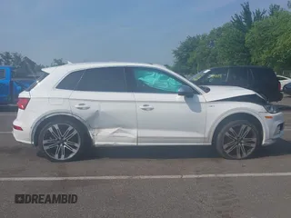 2018 Audi SQ5 Premium Plus with VIN WA1A4AFYXJ2061822, listed as a IAAI auction lot 42491226 with 122,635 mi miles and . Bid and sale history available at DreamBid. Image 13.