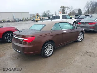 2012 Chrysler 200 Limited with VIN 1C3BCBFG2CN279463, listed as a IAAI auction lot 40891786 with 95,125 mi miles. Bid and sale history available at carsss.com. Image 4.