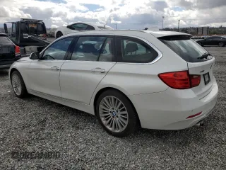 2015 BMW 3 Series 328i xDrive с VIN WBA3G7C58FK480534, выставлен на аукционе Copart как лот 48233245 с пробегом 143 573 миль миль и Списание • Salvage title. История ставок и продаж доступна на DreamBid. Изображение 2.