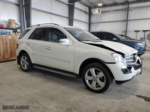 2011 Mercedes-Benz M-Class ML 350 with VIN 4JGBB8GB2BA739291, listed as a Copart auction lot 52032575 with 193,881 mi miles and Clean Title. Bid and sale history available at carsss.com. Image 4.