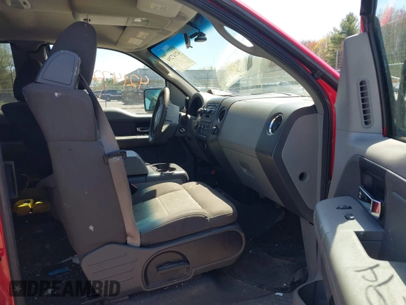 2006 Ford F-150 XLT with VIN 1FTPX14586FA51032, listed as a IAAI auction lot 42147294 with 193,824 mi miles. Bid and sale history available at carsss.com. Image 5.