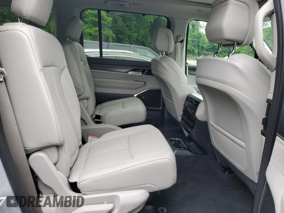 2024 Jeep Wagoneer Series II Carbide with VIN 1C4SJVBP8RS151165, listed as a Copart auction lot 61216845 with 5,315 mi miles and Salvage title. Bid and sale history available at DreamBid. Image 11.
