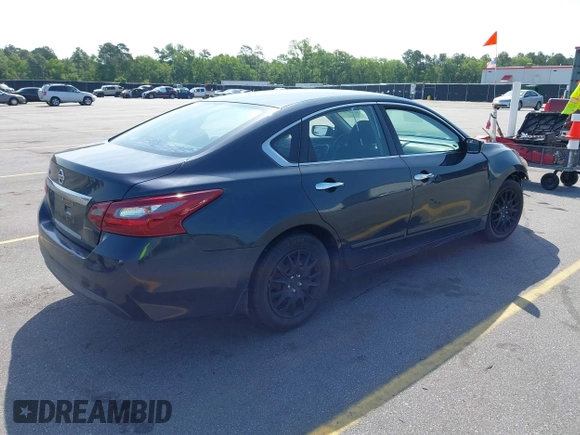 2018 Nissan Altima SR with VIN 1N4AL3AP8JC224924, listed as a IAAI auction lot 42145463 with 124,748 mi miles and . Bid and sale history available at carsss.com. Image 4.