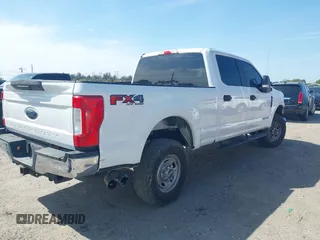 2017 Ford F-250 Lariat with VIN 1FT7W2BT2HED84443, listed as a IAAI auction lot 41647802 with 204,334 mi miles and . Bid and sale history available at DreamBid. Image 4.