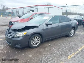 2011 Toyota Camry LE with VIN 4T4BF3EK1BR100897, listed as a IAAI auction lot 41914072 with 189,501 mi miles. Bid and sale history available at carsss.com. Image 2.