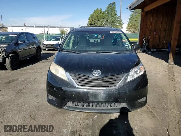 2015 Toyota Sienna LE AAS с VIN 5TDKK3DC3FS536567, выставлен на аукционе Copart как лот 53286655 с пробегом 269 828 миль миль и Списание • Salvage title. История ставок и продаж доступна на DreamBid. Изображение 12.