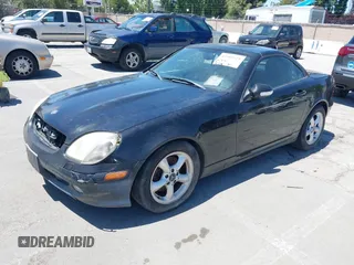 2003 Mercedes-Benz SLK 320 z VIN WDBKK65F83F272587, wystawiony jako IAAI lot #42305529 z przebiegiem 165 256 mil mil oraz . Historia ofert i sprzedaży dostępna na DreamBid. Obrazek 2.