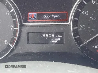 2014 Nissan Pathfinder S z VIN 5N1AR2MM0EC705286, wystawiony jako IAAI lot #41909850 z przebiegiem 136 091 mil mil oraz . Historia ofert i sprzedaży dostępna na DreamBid. Obrazek 16.