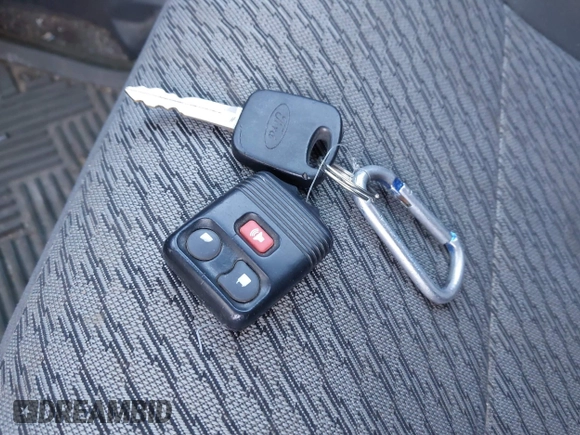 2004 Ford Escape XLT с VIN 1FMYU93144DA03445, выставлен на аукционе IAAI как лот 41983929 с пробегом 163 360 миль миль и . История ставок и продаж доступна на DreamBid. Изображение 11.