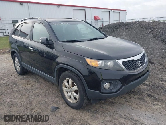 2012 Kia Sorento LX with VIN 5XYKT4A22CG273527, listed as a IAAI auction lot 41954603 with 309,018 mi miles. Bid and sale history available at carsss.com. Image 1.