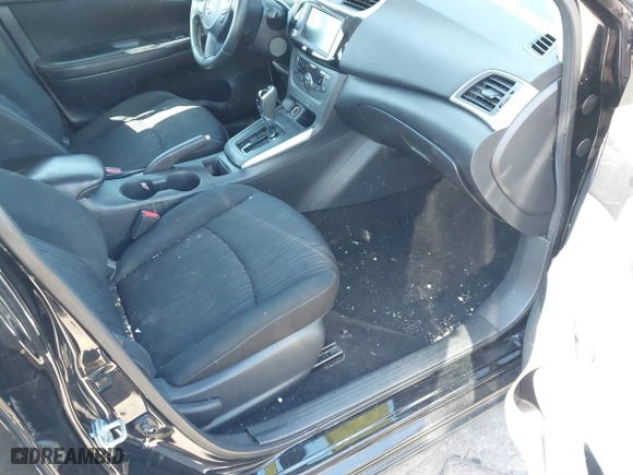 2019 Nissan Sentra SR with VIN 3N1AB7AP1KY428061, listed as a IAAI auction lot 41632633 with 95,648 mi miles. Bid and sale history available at carsss.com. Image 5.