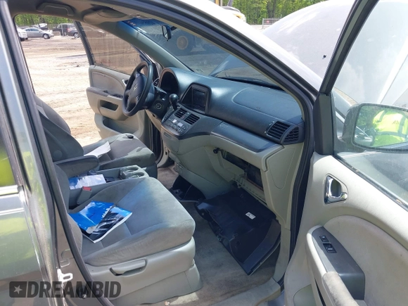 2007 Honda Odyssey EX with VIN 5FNRL38457B431016, listed as a IAAI auction lot 42155643 with 230,359 mi miles. Bid and sale history available at carsss.com. Image 5.