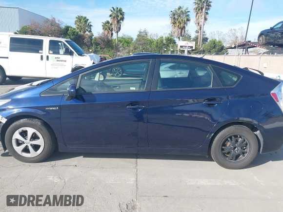2015 Toyota Prius Four with VIN JTDKN3DU0F0473415, listed as a IAAI auction lot 42008750 with 87,760 mi miles. Bid and sale history available at carsss.com. Image 15.
