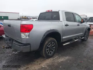 2010 Toyota Tundra 4WD Truck with VIN 5TFDW5F19AX099715, listed as a IAAI auction lot 41462359 with 146,397 mi miles. Bid and sale history available at carsss.com. Image 4.