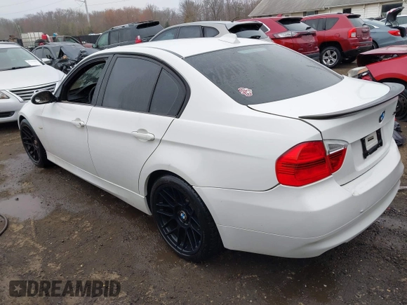 2007 BMW 3 Series 328i with VIN WBAVA335X7P141314, listed as a IAAI auction lot 41773135 with 131,955 mi miles. Bid and sale history available at carsss.com. Image 3.