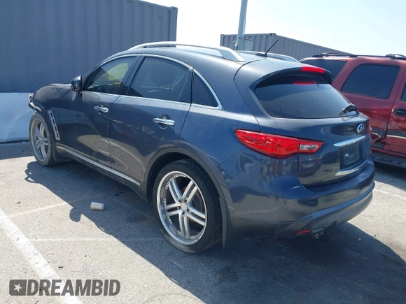 2009 Infiniti FX with VIN JNRAS18U69M102629, listed as a IAAI auction lot 42152789 with 188,718 mi miles and . Bid and sale history available at carsss.com. Image 3.