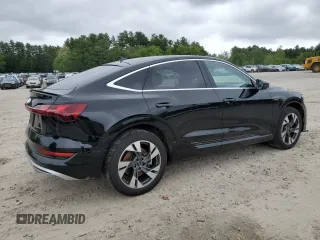 2022 Audi e-tron Sportback S line Premium Plus z VIN WA12AAGE7NB007093, wystawiony jako Copart lot #57248545 z przebiegiem 21 275 mil mil oraz Szkoda całkowita • Salvage title. Historia ofert i sprzedaży dostępna na DreamBid. Obrazek 3.