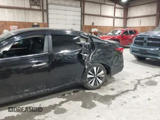 2022 Nissan Altima SV z VIN 1N4BL4DV2NN366698, wystawiony jako IAAI lot #41509391 z przebiegiem 23 722 mil mil oraz . Historia ofert i sprzedaży dostępna na DreamBid. Obrazek 6.