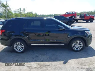 2018 Ford Explorer XLT z VIN 1FM5K8D89JGC38674, wystawiony jako IAAI lot #42277468 z przebiegiem 131 664 mil mil oraz . Historia ofert i sprzedaży dostępna na DreamBid. Obrazek 13.
