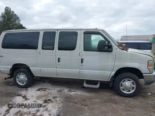2011 Ford Econoline Passenger XL with VIN 1FBNE3BL1BDA10892, listed as a IAAI auction lot 41501542 with 33,794 mi miles. Bid and sale history available at carsss.com. Image 13.