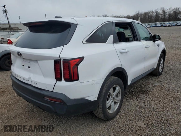 2021 Kia Sorento LX z VIN 5XYRGDLC4MG023118, wystawiony jako Copart lot #52586145 z przebiegiem 50 599 mil mil oraz Szkoda całkowita • Salvage title. Historia ofert i sprzedaży dostępna na DreamBid. Obrazek 3.
