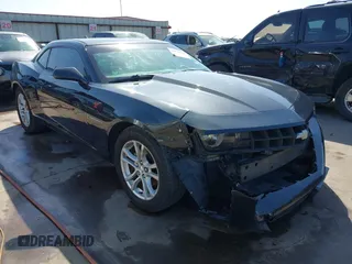 2013 Chevrolet Camaro LT with VIN 2G1FB1E36D9149692, listed as a IAAI auction lot 42010033 with 152,261 mi miles and . Bid and sale history available at DreamBid. Image 1.